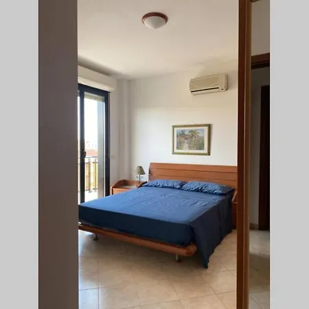 Attico Luminoso Ed Accogliente In Zona Centrale Apartment *